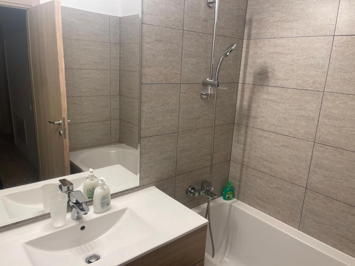 Greenfield Baneasa Apartment In بوخارست المظهر الخارجي الصورة