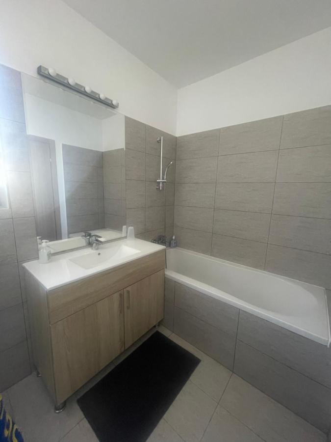 Greenfield Baneasa Apartment In بوخارست المظهر الخارجي الصورة